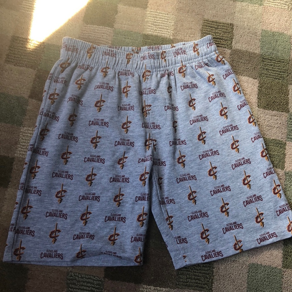 NBA boys 10/12 cavaliers cotton shorts
